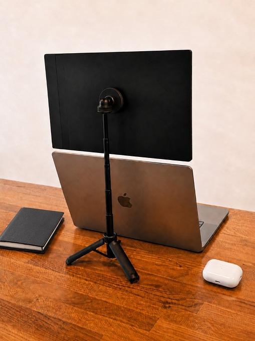 Single monitor on tripod stand